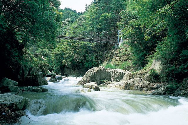 鈍川渓谷